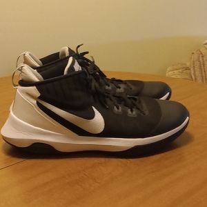 Nike Air Versatile